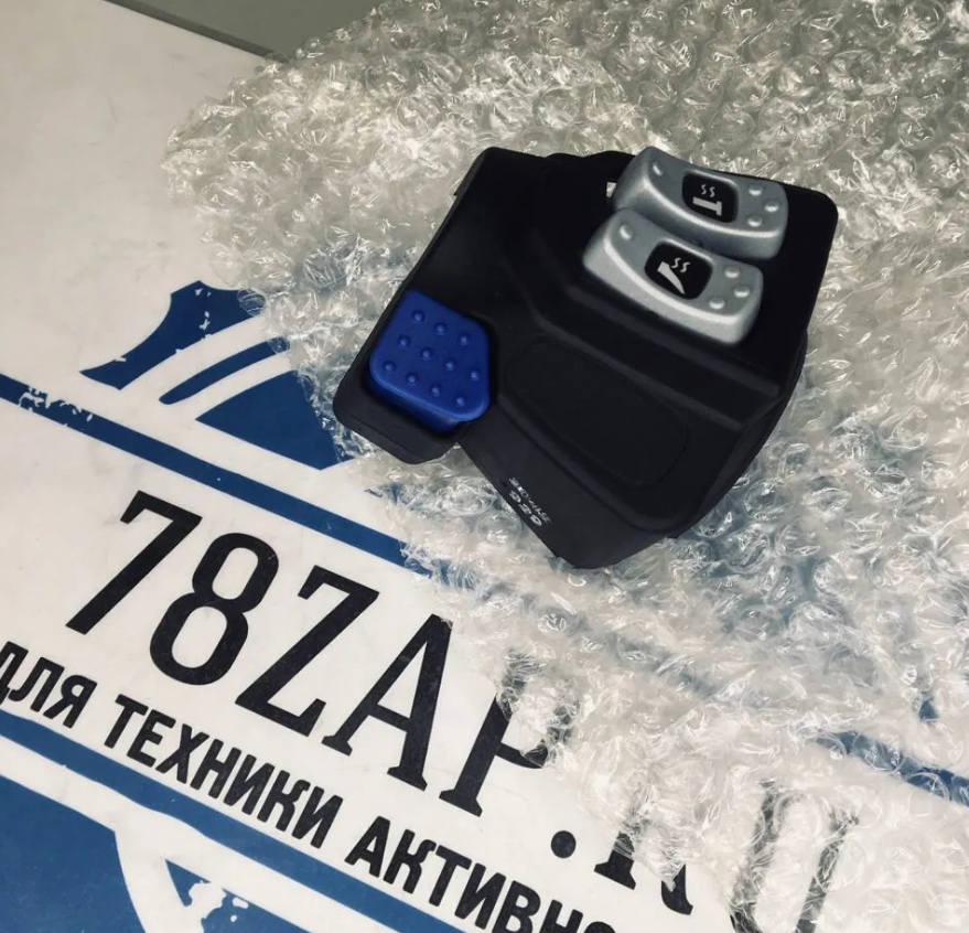 Блок кнопок лев. передняя часть Arctic Cat 0609-929
