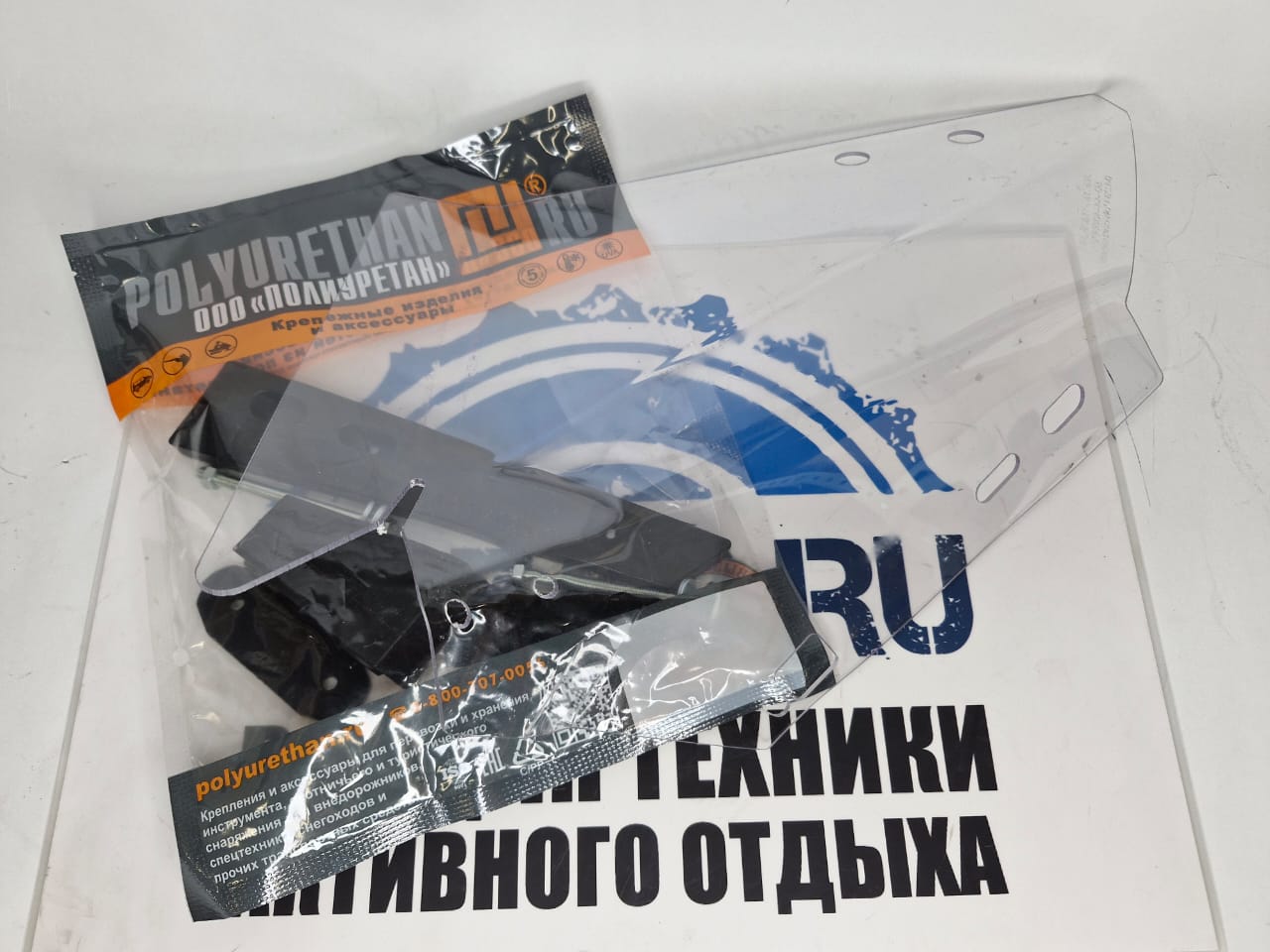 Стекло ветровое левое снегоходов BRP Ski-Doo, Lynx платформы REV-XU, REV-XR (2мм)
