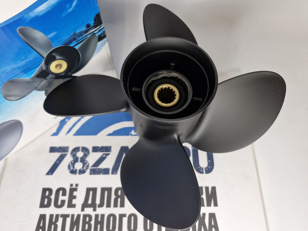 Винт гребной подвесных лодочных моторов Yamaha, Tohatsu, Parsun Solas 3413-128-17, 4x12.8x17 (R)-1