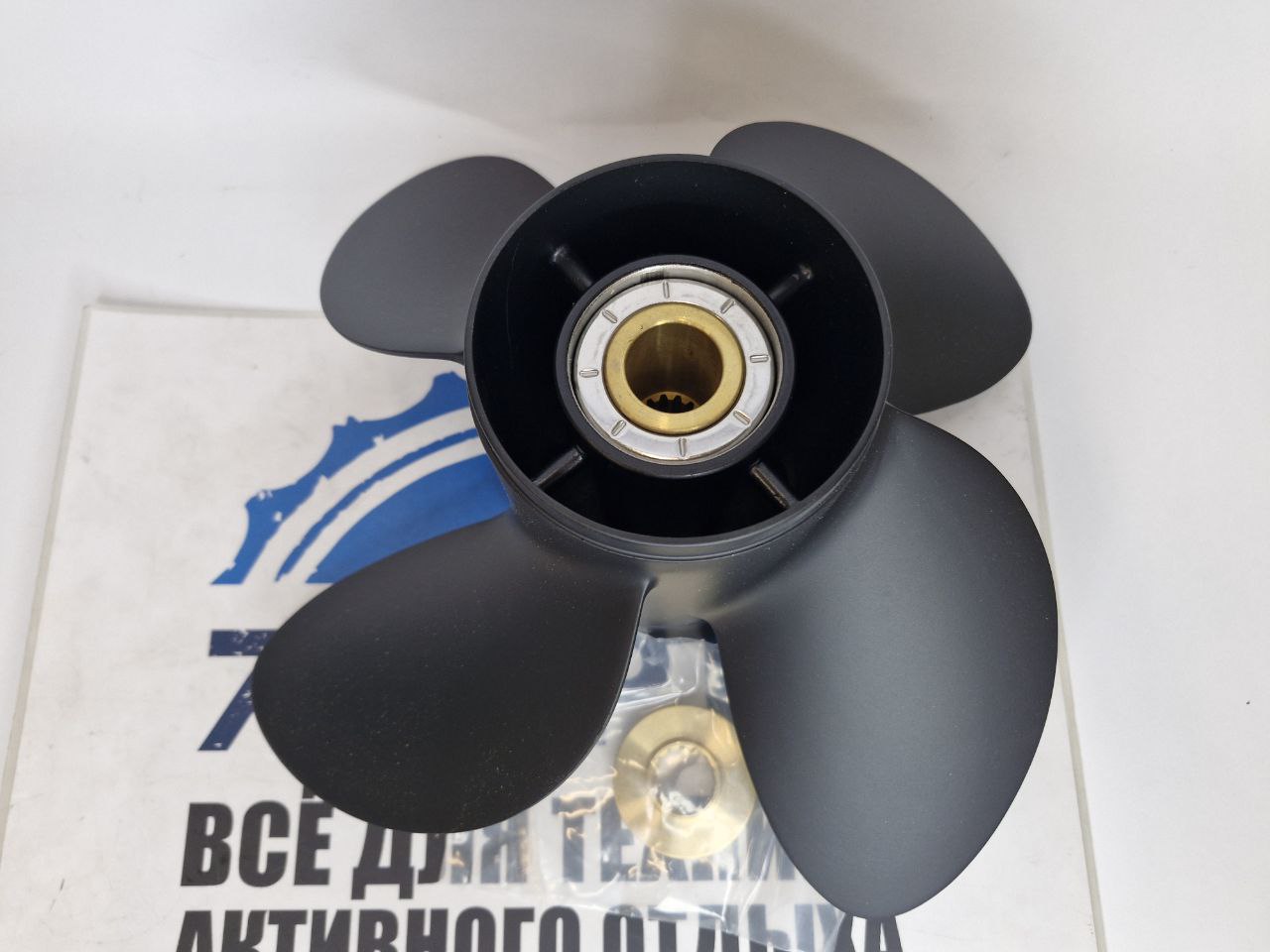 Винт гребной Solas подвесных лодочных моторов, плм Mercury, Honda, Tohatsu 1513-143-19, 4x14.3x19 (R)-1