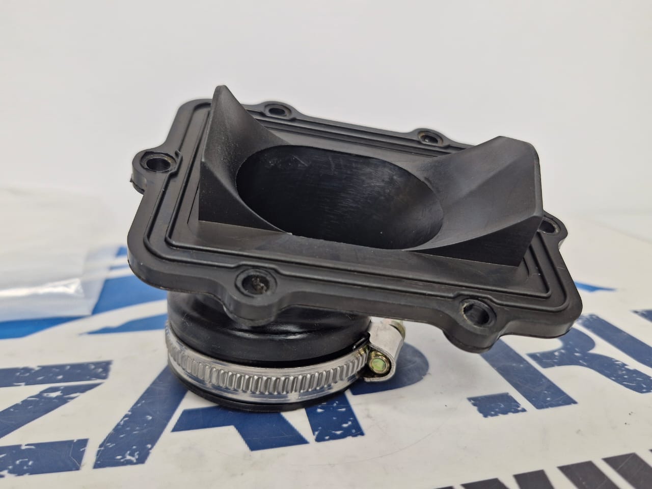 Впускной патрубок снегоходов BRP Ski-Doo Skandic/ Lynx Yeti 07-102-12-2