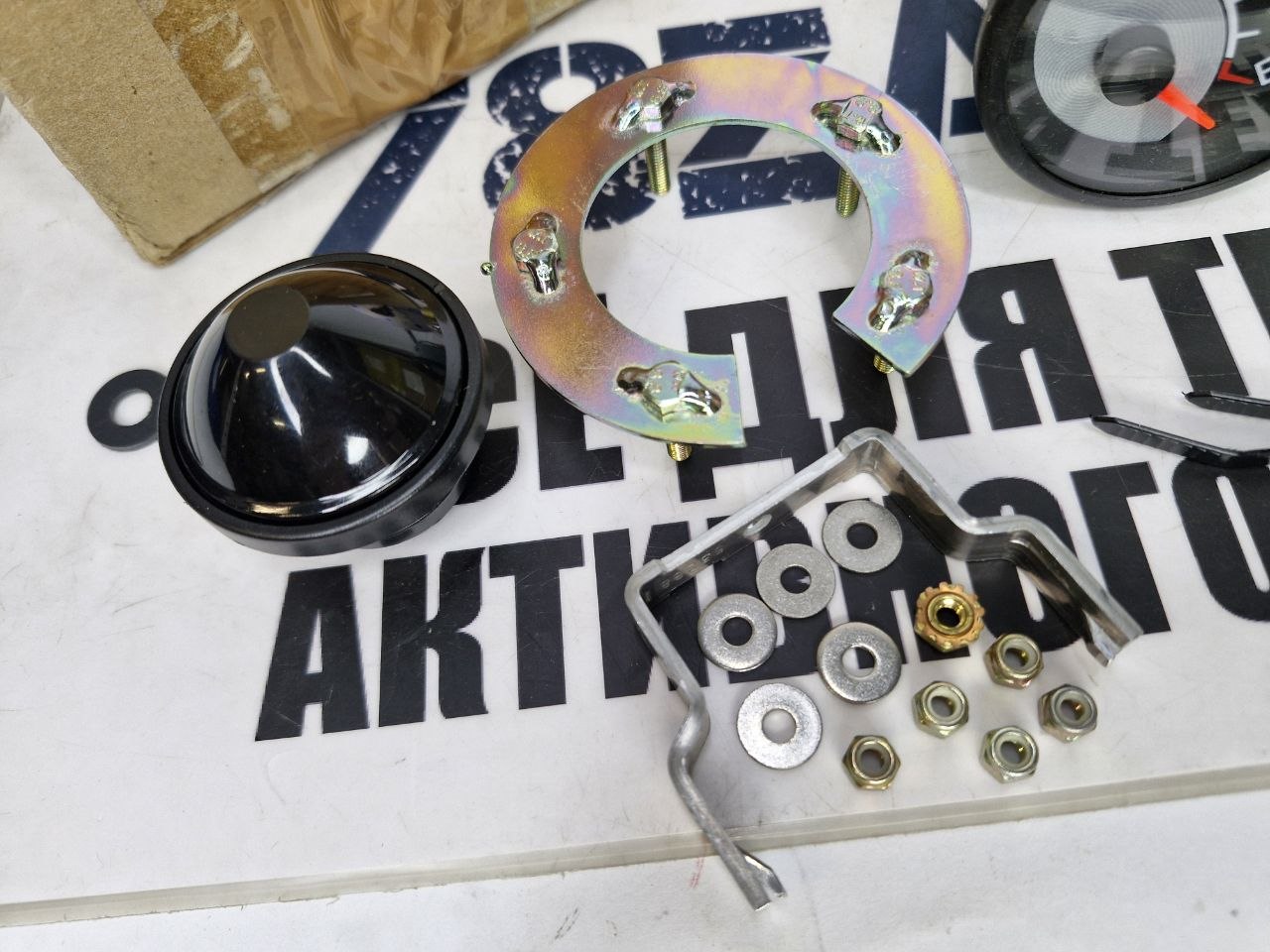 Прибор уровня топлива снегоходов BRP Ski-Doo REV SDI 05/06 861510300-1