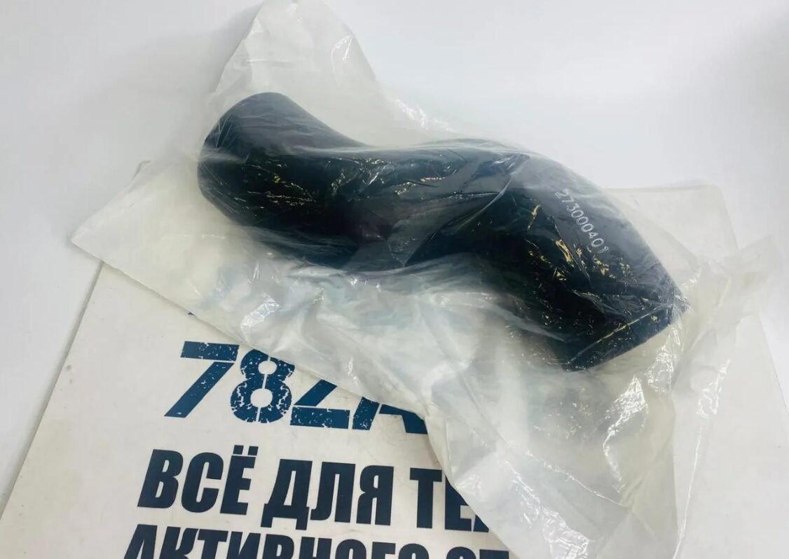 Впускной патрубок интеркулера гидроциклов BRP Sea-Doo 273000401, 273000338