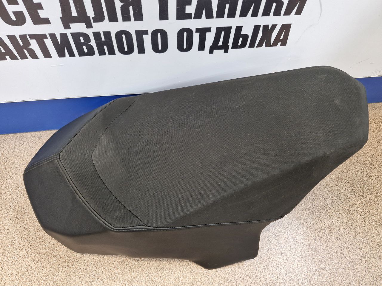 Сиденье снегоходов BRP Ski-Doo Lynx 510005711-1