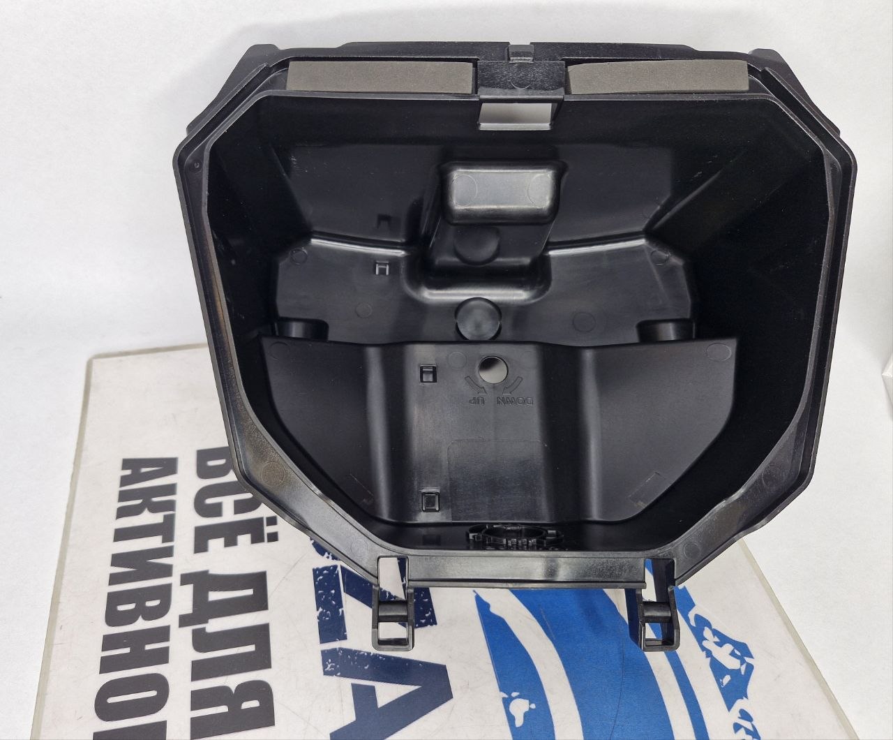Ящик бардачка снегоходов BRP Ski-Doo Lynx Gen4 517306058-2