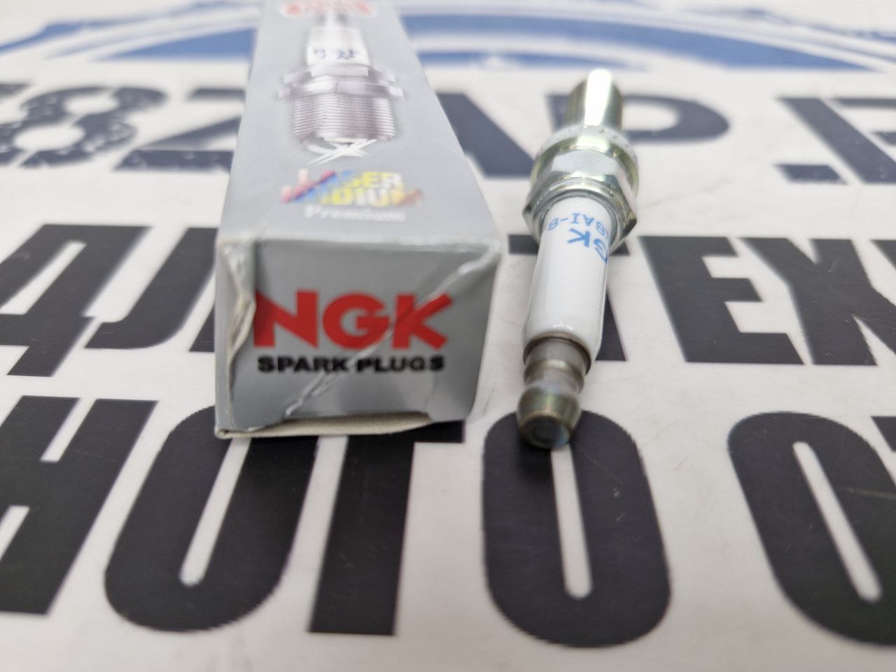 Свеча зажигания иридиевая NGK из USA квадроциклов BRP Can-Am G3 92288-2