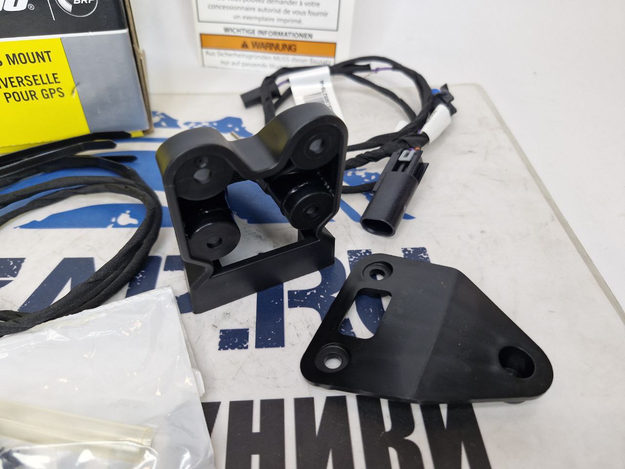 Крепление/ кронштейн для GPS-навигатора GARMIN WT, SWT снегоходов BRP Ski-Doo Lynx 860201018-1