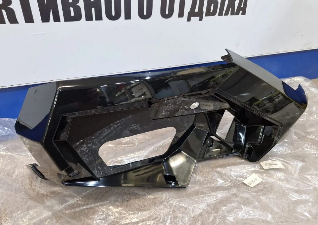 Крыло/ пластик передний левый квадроциклов BRP Can-Am Maverick 1000 705006558-1