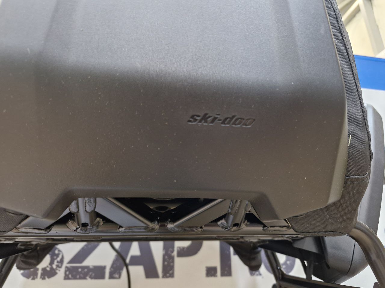 Сиденье пассажирское с подогревом снегоходов BRP Ski-Doo Lynx 860202033-5