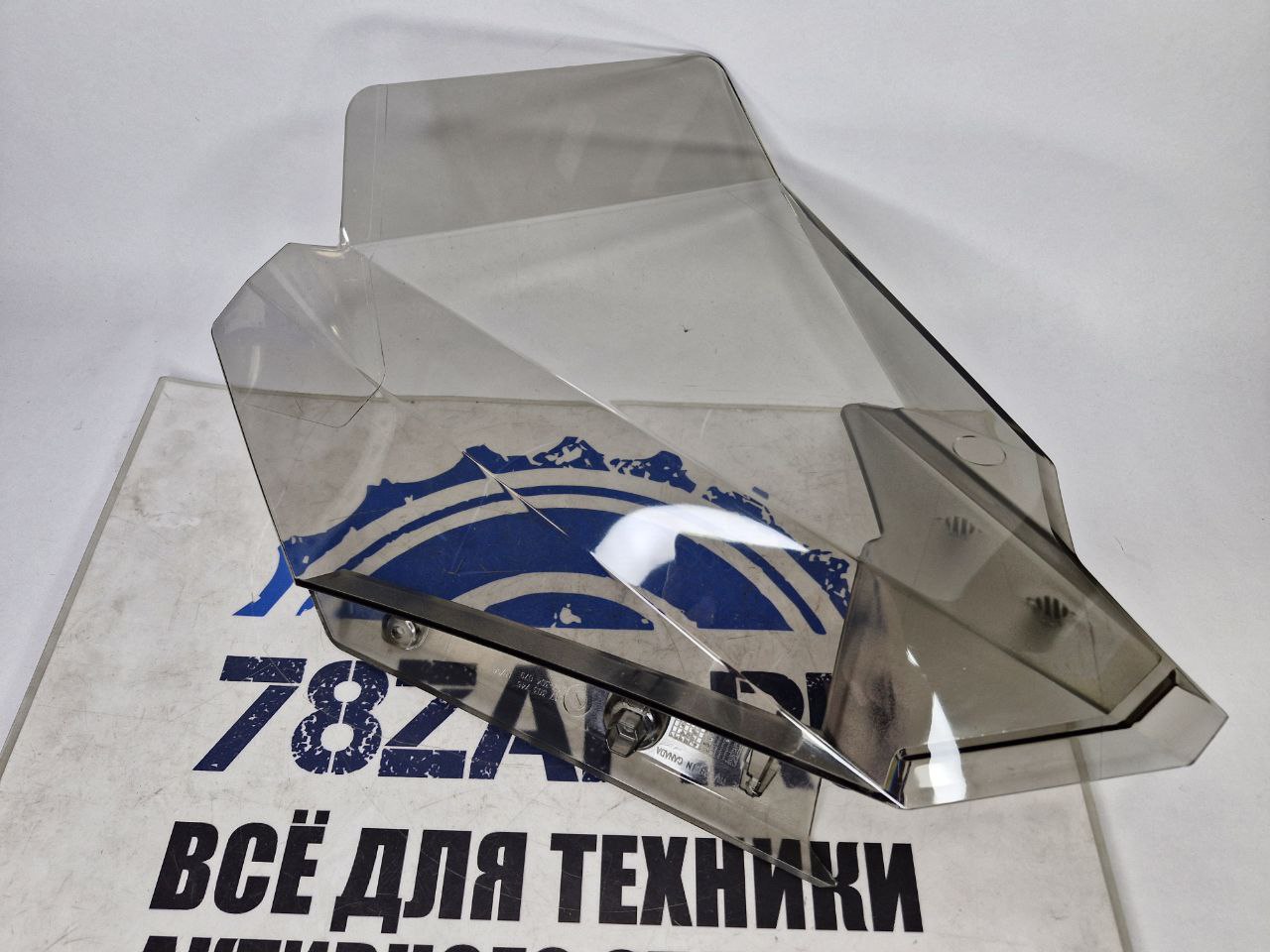 Стекло ветровое/ дефлектор снегоходов BRP Ski-Doo Lynx 517304079-1