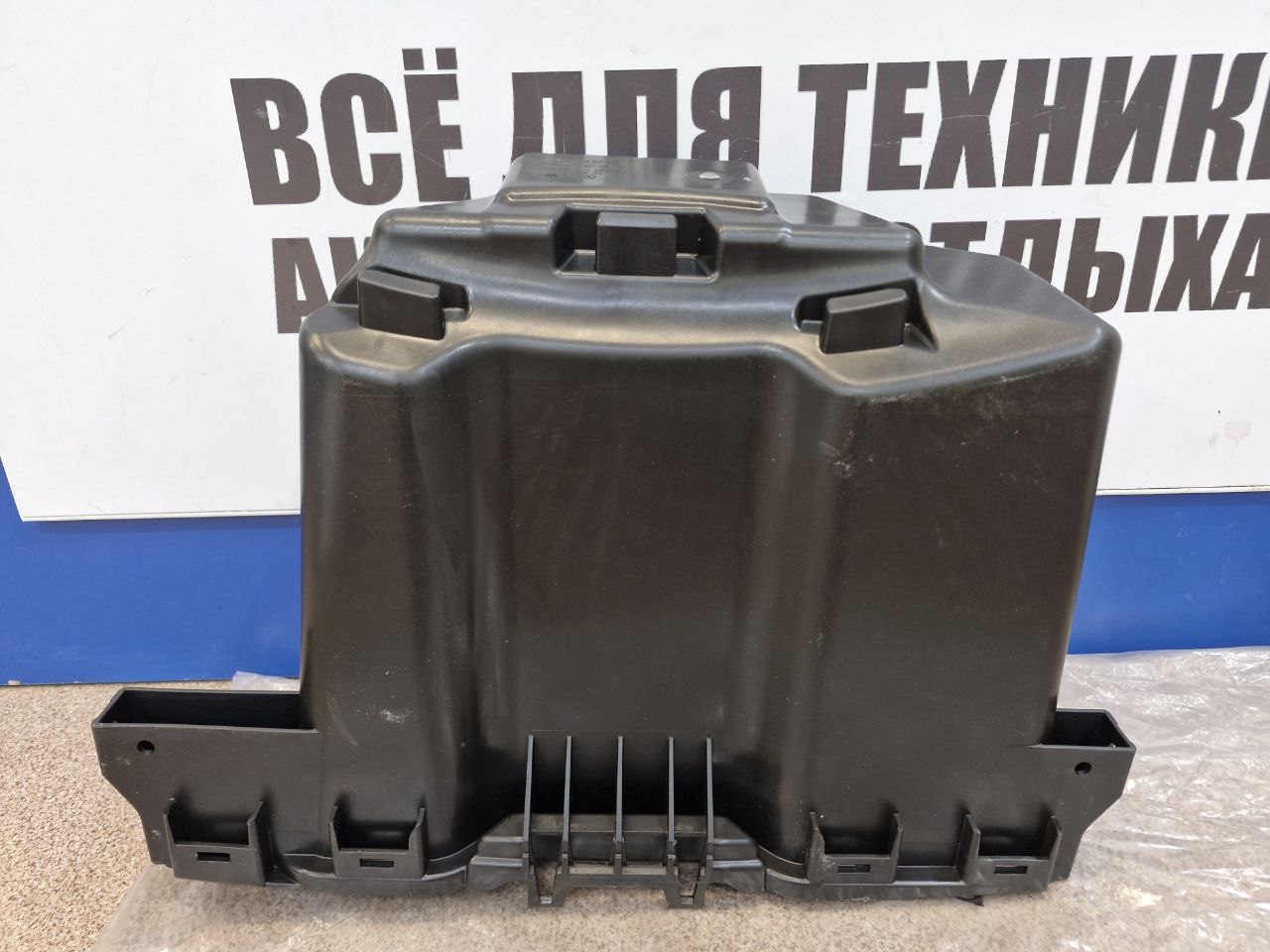 Бардачок/багажник задний квадроциклов BRP Can-Am G2 708300674-1
