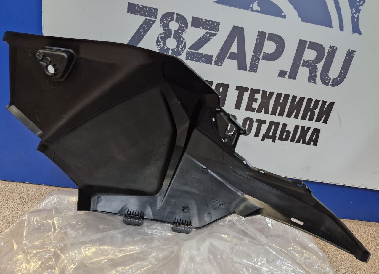 Панель боковая левая черная капота снегоходов BRP Ski-Doo Lynx 517306703-3