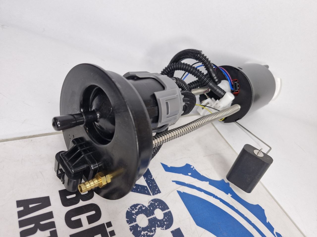 Насос топливный квадроциклов BRP Maverick X3 Turbо 709001057 Zap-2