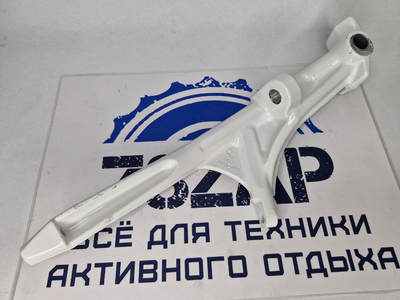Левый поворотный кулак / стойка лыжи снегоходов Arctic Cat 3603-425