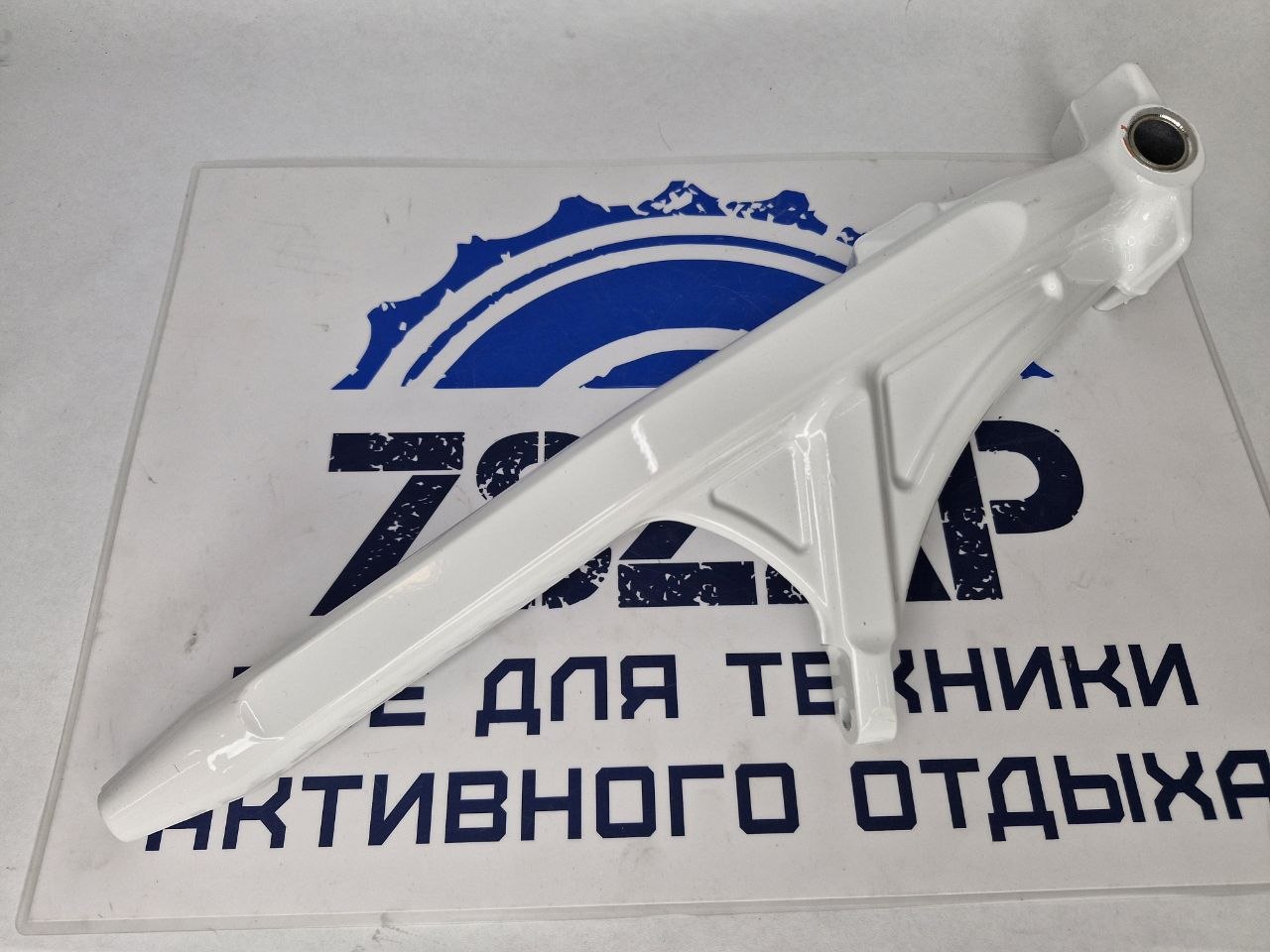 Правый поворотный кулак / стойка лыжи снегоходов Arctic Cat 3603-424